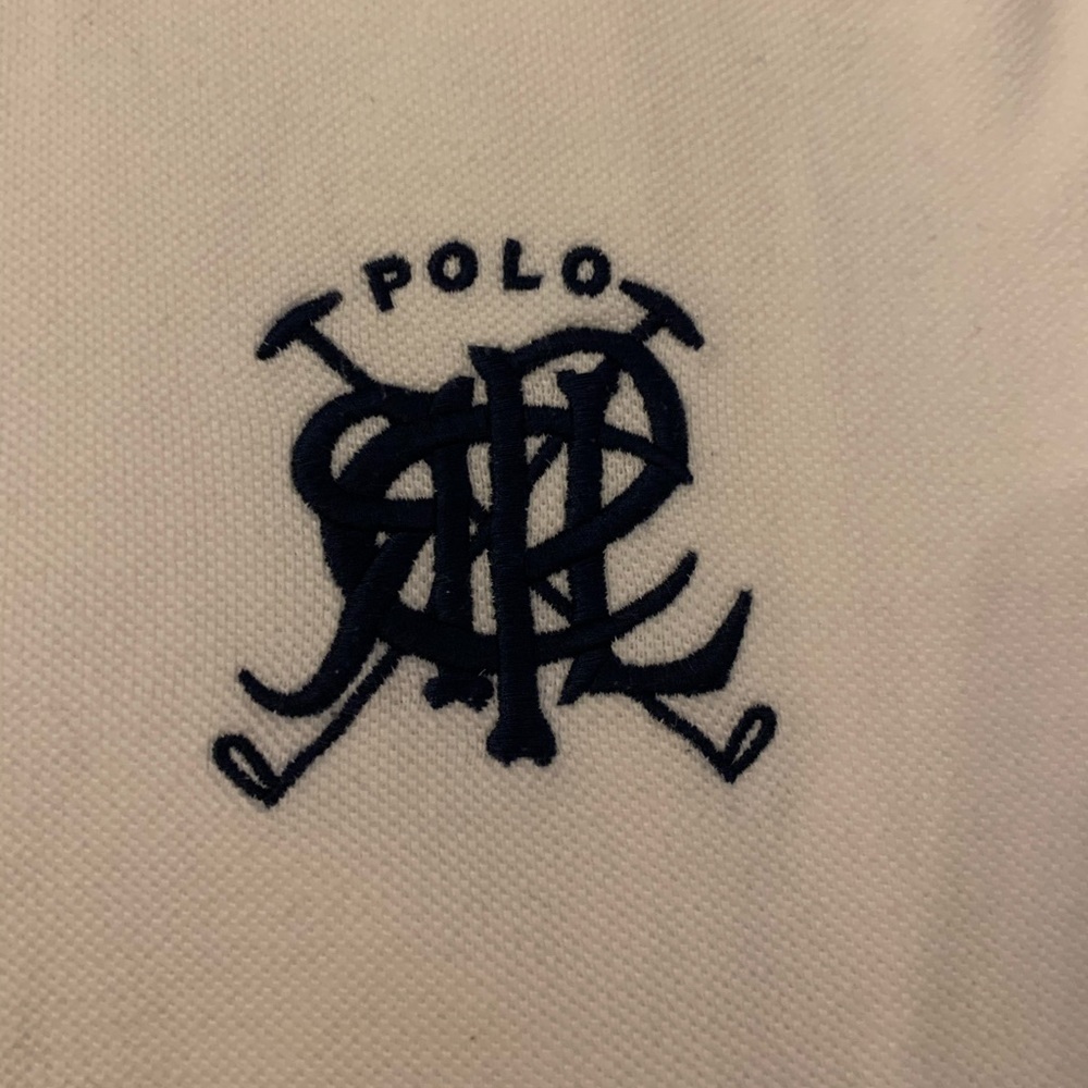 Polo - Picture 2 of 4